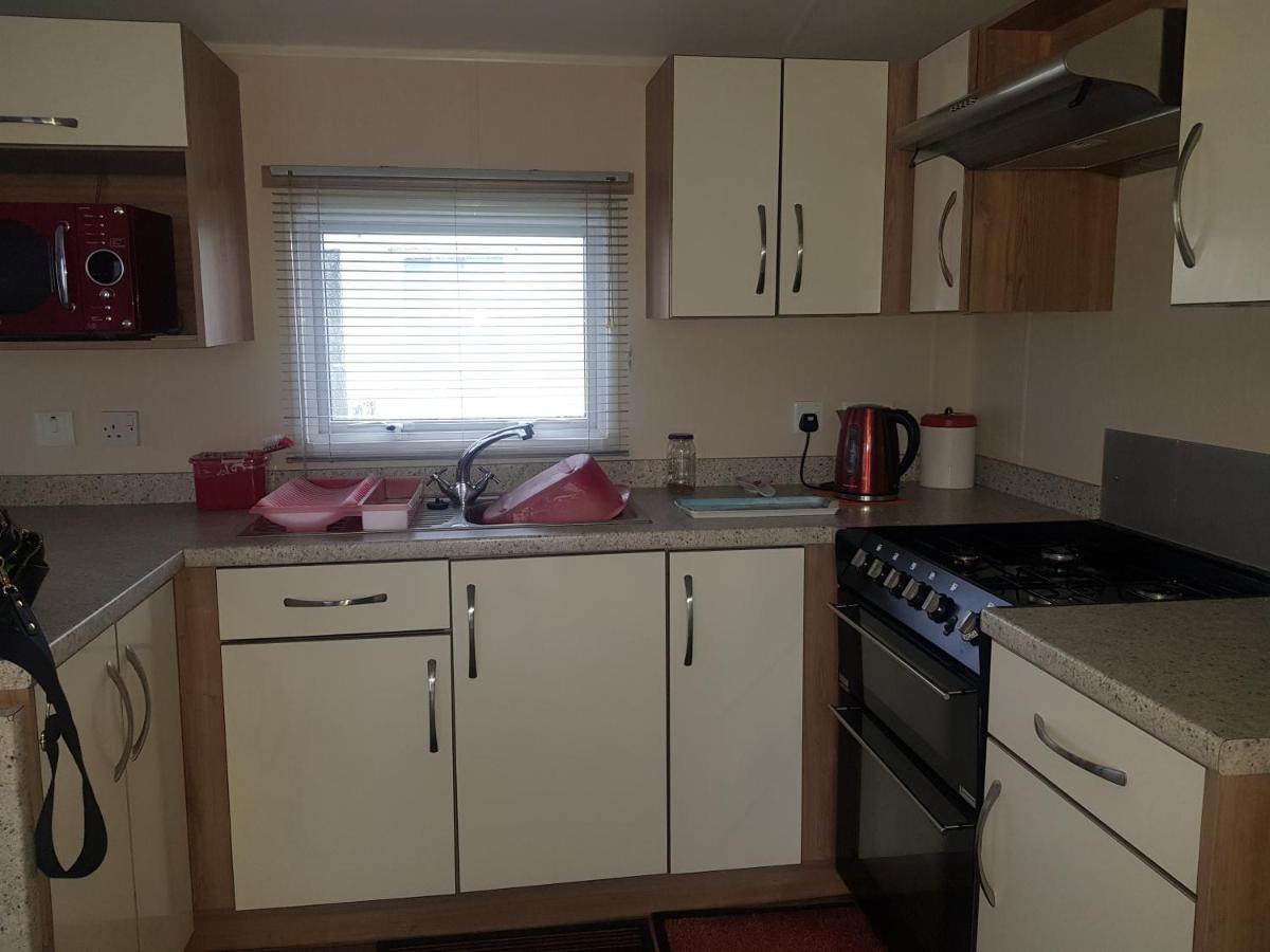 Вилла 6 Berth On John Fowlers Berrow Экстерьер фото