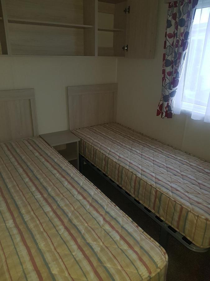 Вилла 6 Berth On John Fowlers Berrow Экстерьер фото