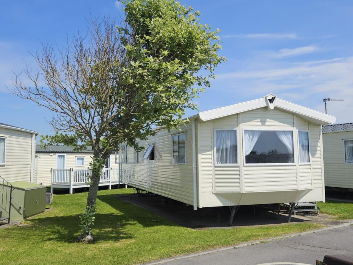 Вилла 6 Berth On John Fowlers Berrow Экстерьер фото