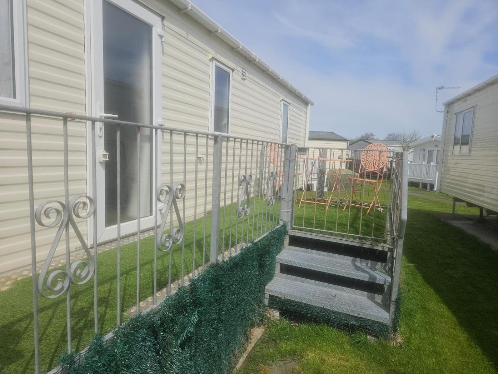 Вилла 6 Berth On John Fowlers Berrow Экстерьер фото